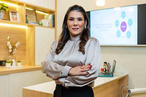 Renata Bueno - Nutricionista Materno Infantil e Terapeuta Alimentar